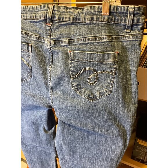 Smith’s Jeans Mid Rise Medium Wash Straight Leg Blue Jeans Sz 18 - Picture 5 of 12